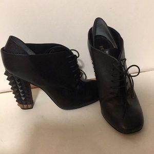 FENDI NEW BLACK LEATHER WOMENS BOOTIES SIZE 38